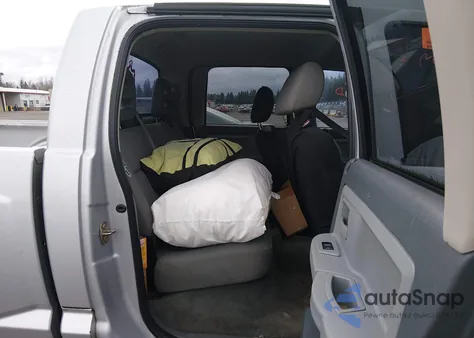 2006 Dodge Dakota Slt z USA, uszkodzony, nr VIN 1D7HE48K26S545461